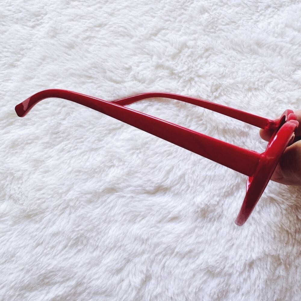 Pixie Red Girl Heart-shape Sunglasses - Picture 5 of 11